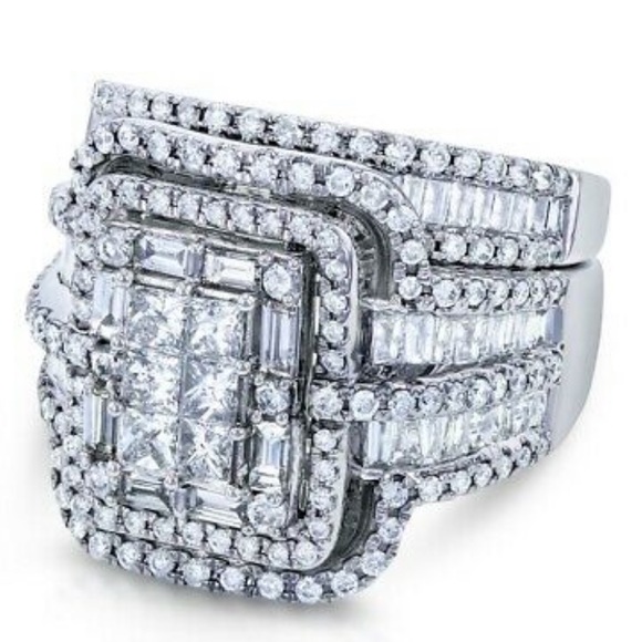 NWT LUXURY 925 sterling silver diamond engagement Ring - Picture 4 of 9